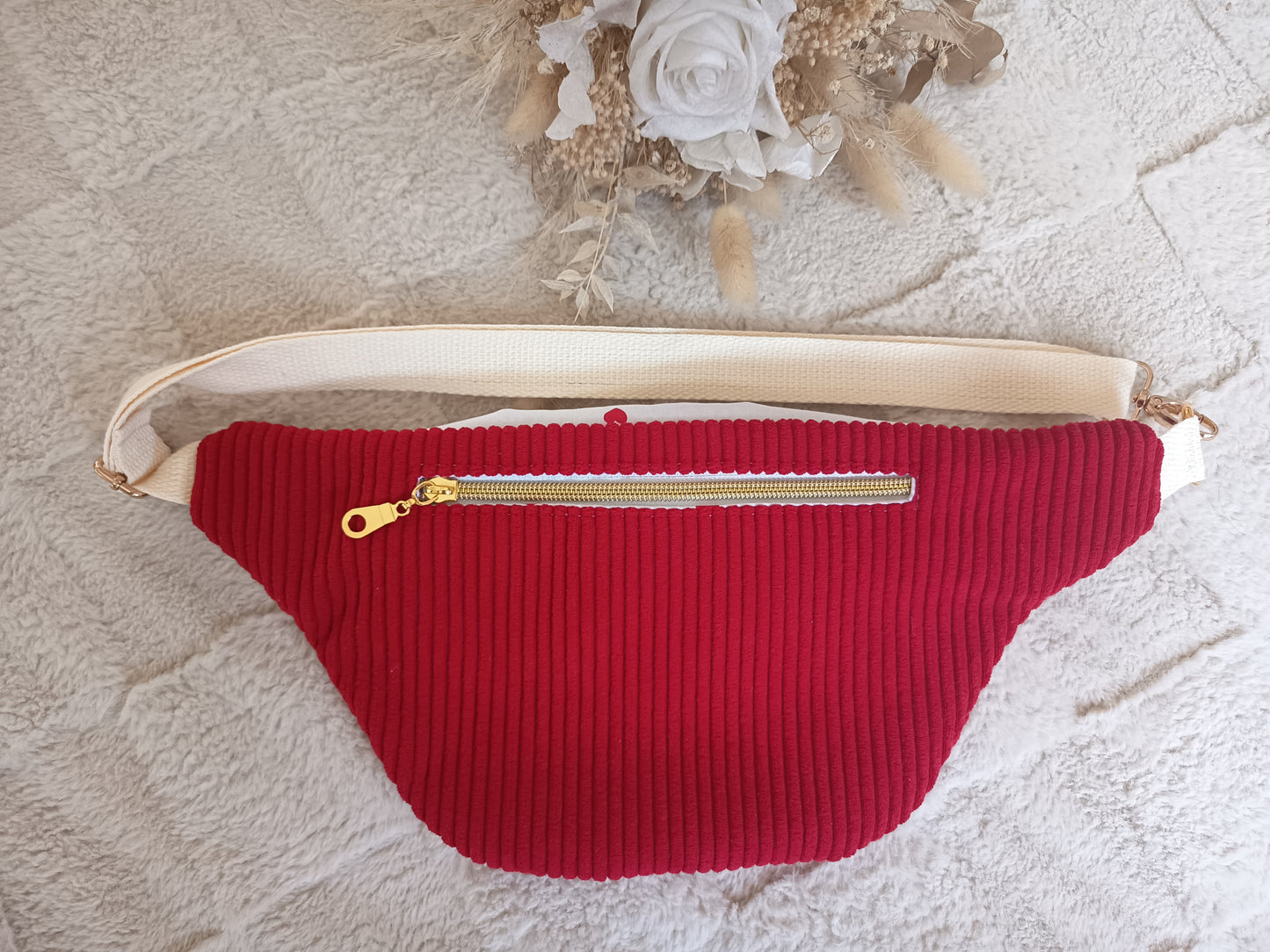 Sac banane velours côtelé rouge coeur