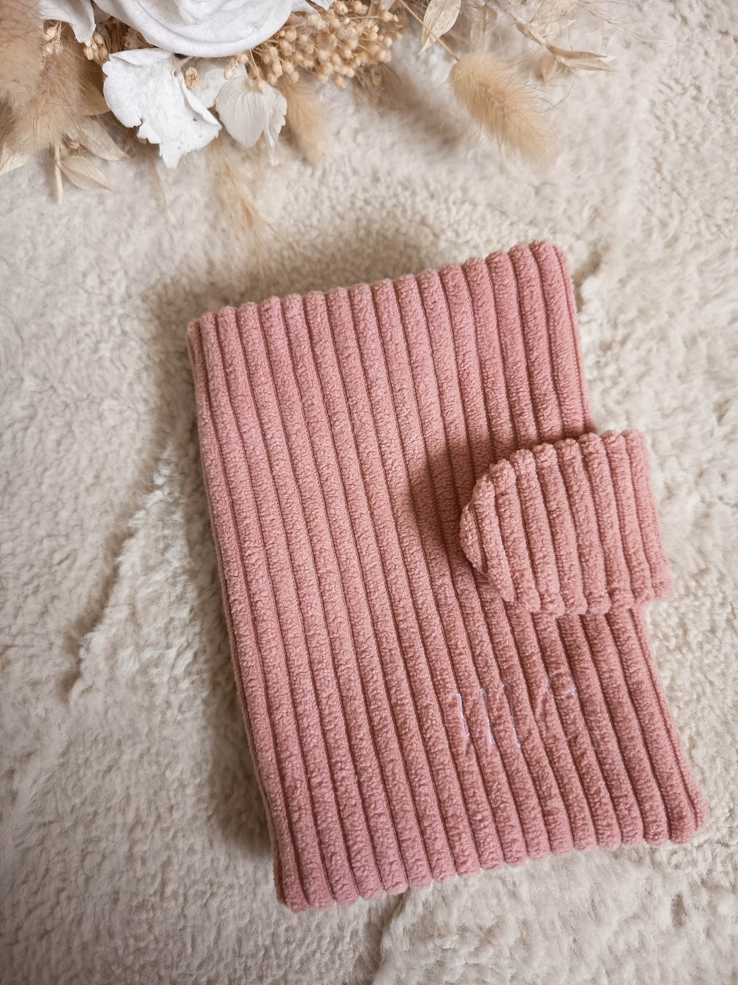 Portefeuille velours rose à motif rose