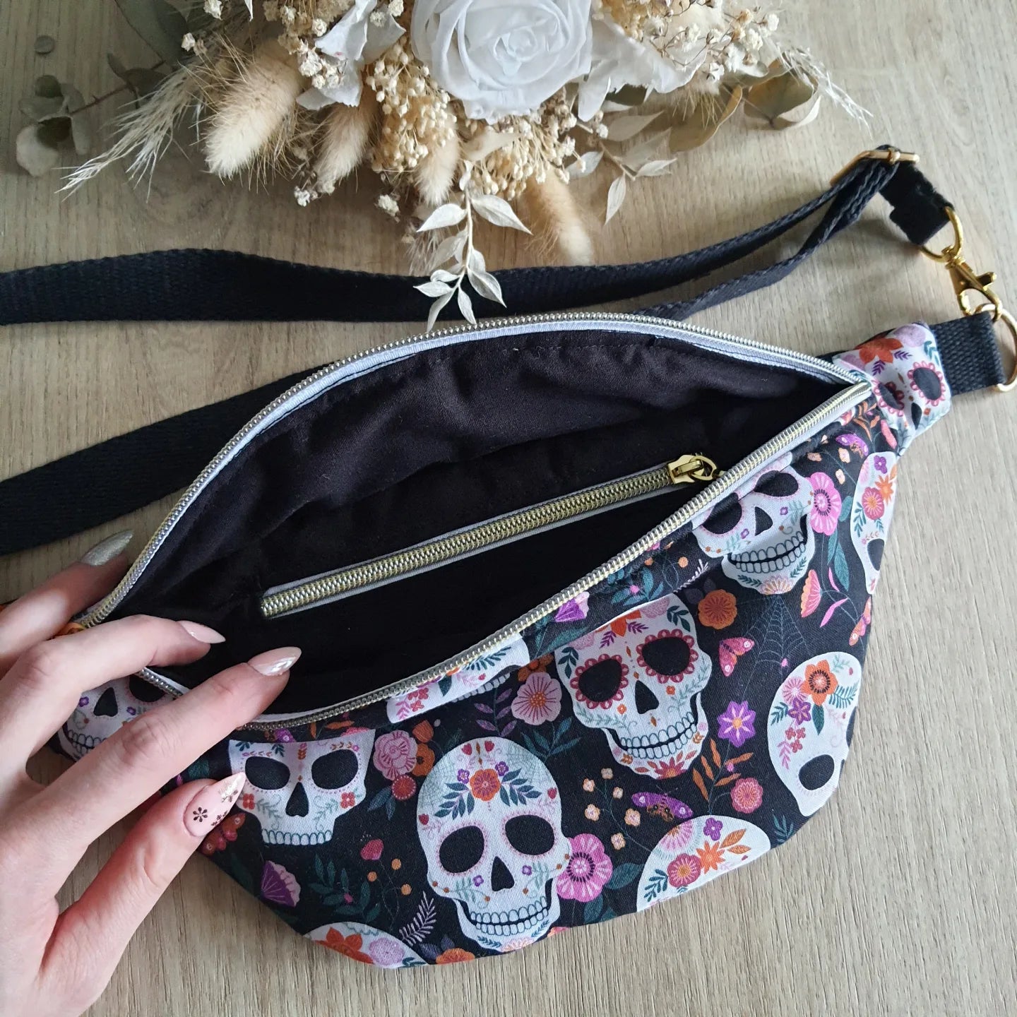 Edition limitée - Sac banane tête de mort fleuri