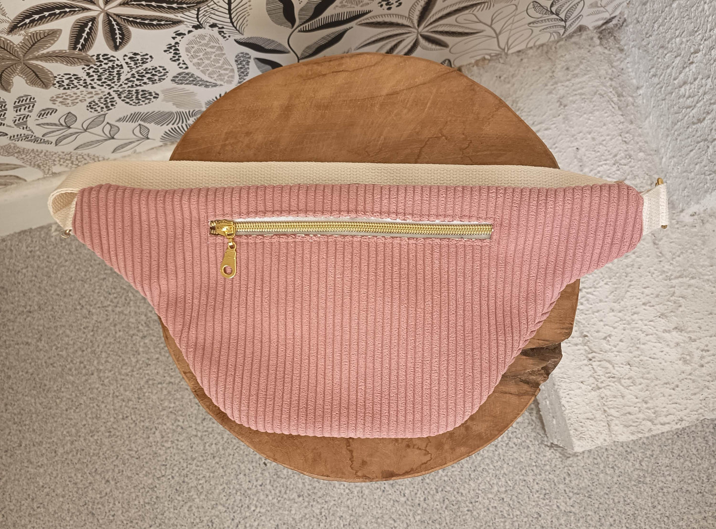 Sac banane velours côtelé rose léopard